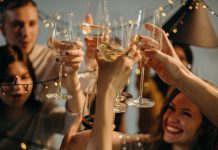 ManServants®: pro Gentlemen provide Drinks & Pay comments at Bachelorette Parties, Birthdays & alternative Celebrations